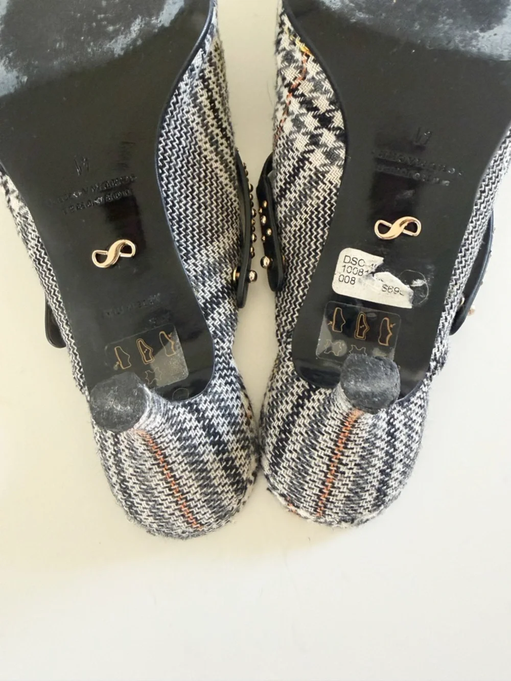 DOROTHEE SCHUMACHER • Check It Out Kitten Heel Pump in Grey - Picture 11 of 14